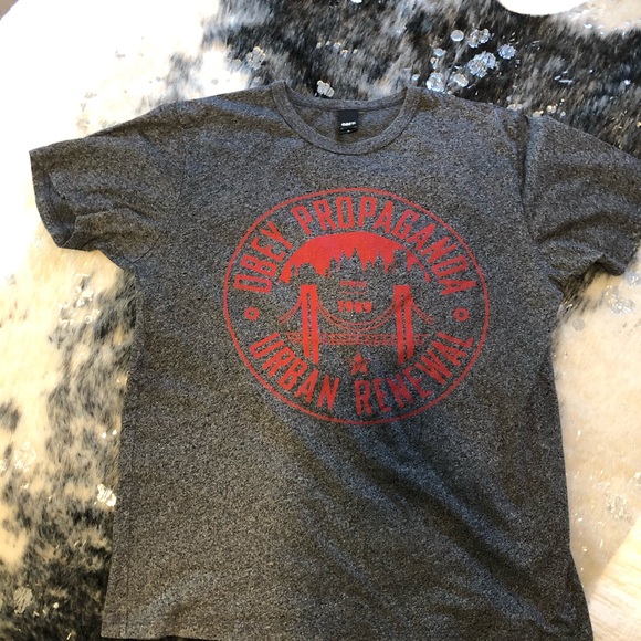 OBEY propaganda t-shirt - Picture 9 of 11